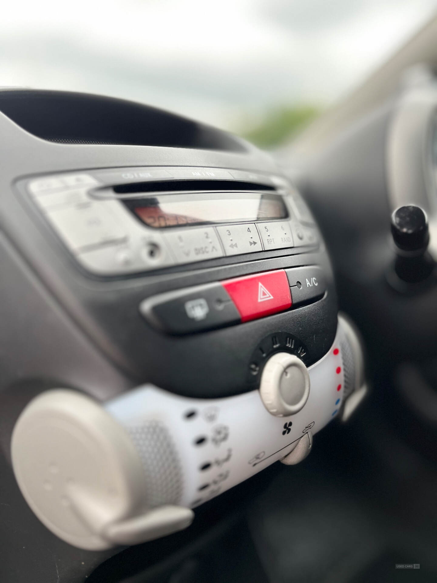 Mar 2013 Toyota Aygo 1.0 VVT-i Fire 5dr [AC]