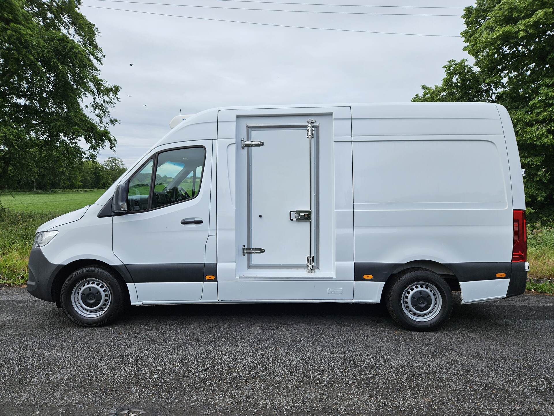 Jun 2021 Mercedes Sprinter 3.5t H2 Progressive Van