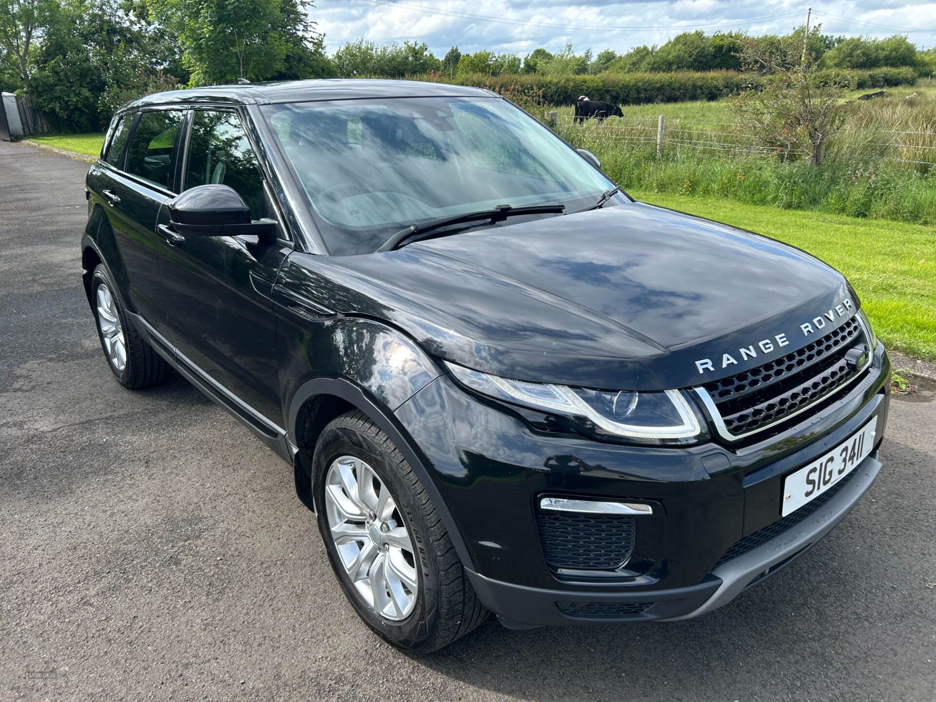Jan 2017 Land Rover Range Rover Evoque 2.0 TD4 SE Tech 5dr Auto