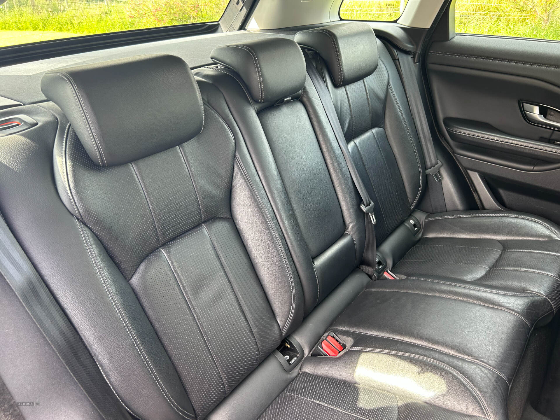 Jan 2017 Land Rover Range Rover Evoque 2.0 TD4 SE Tech 5dr Auto