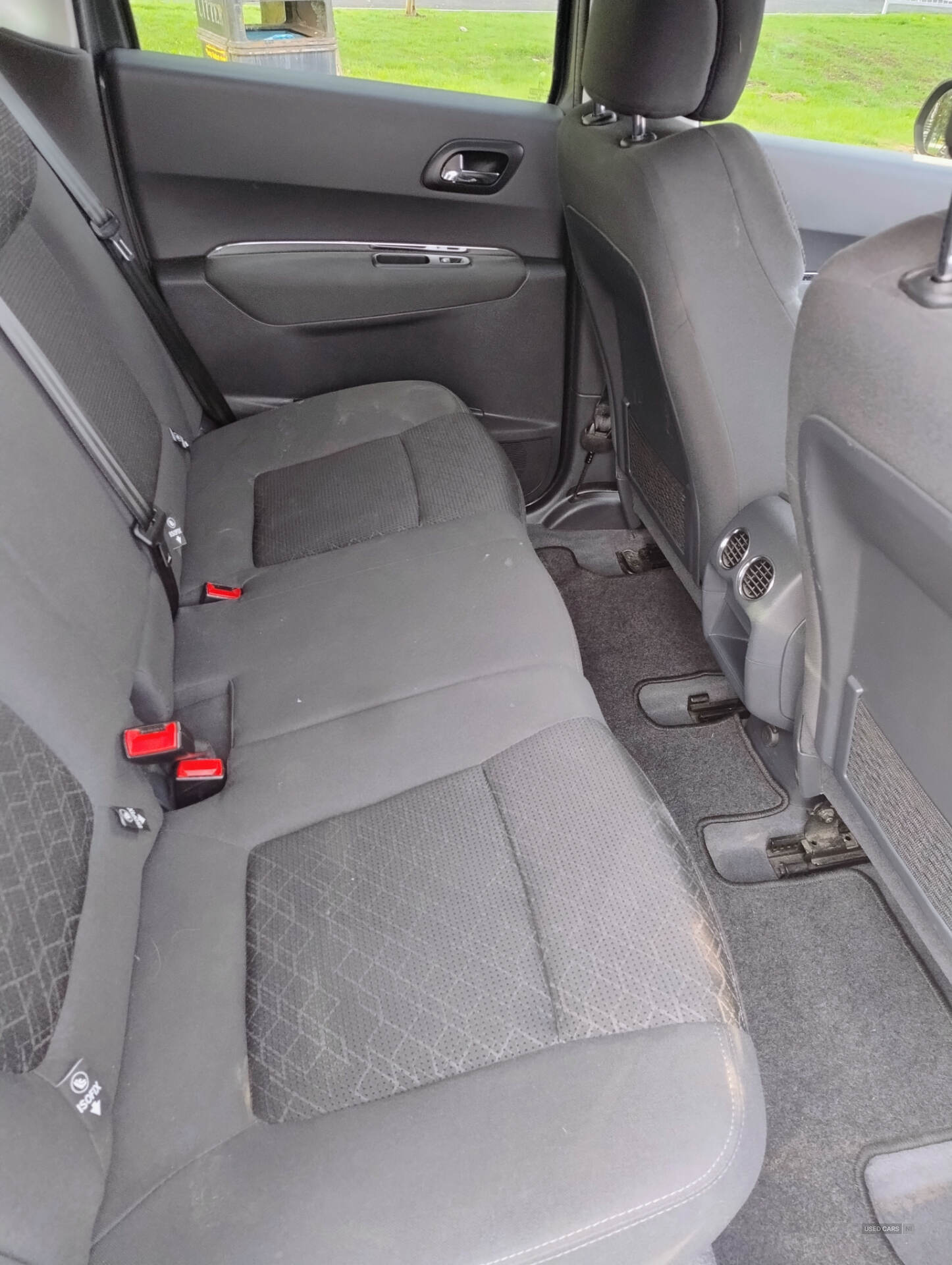 Feb 2014 Peugeot 3008 1.6 HDi Active 5dr