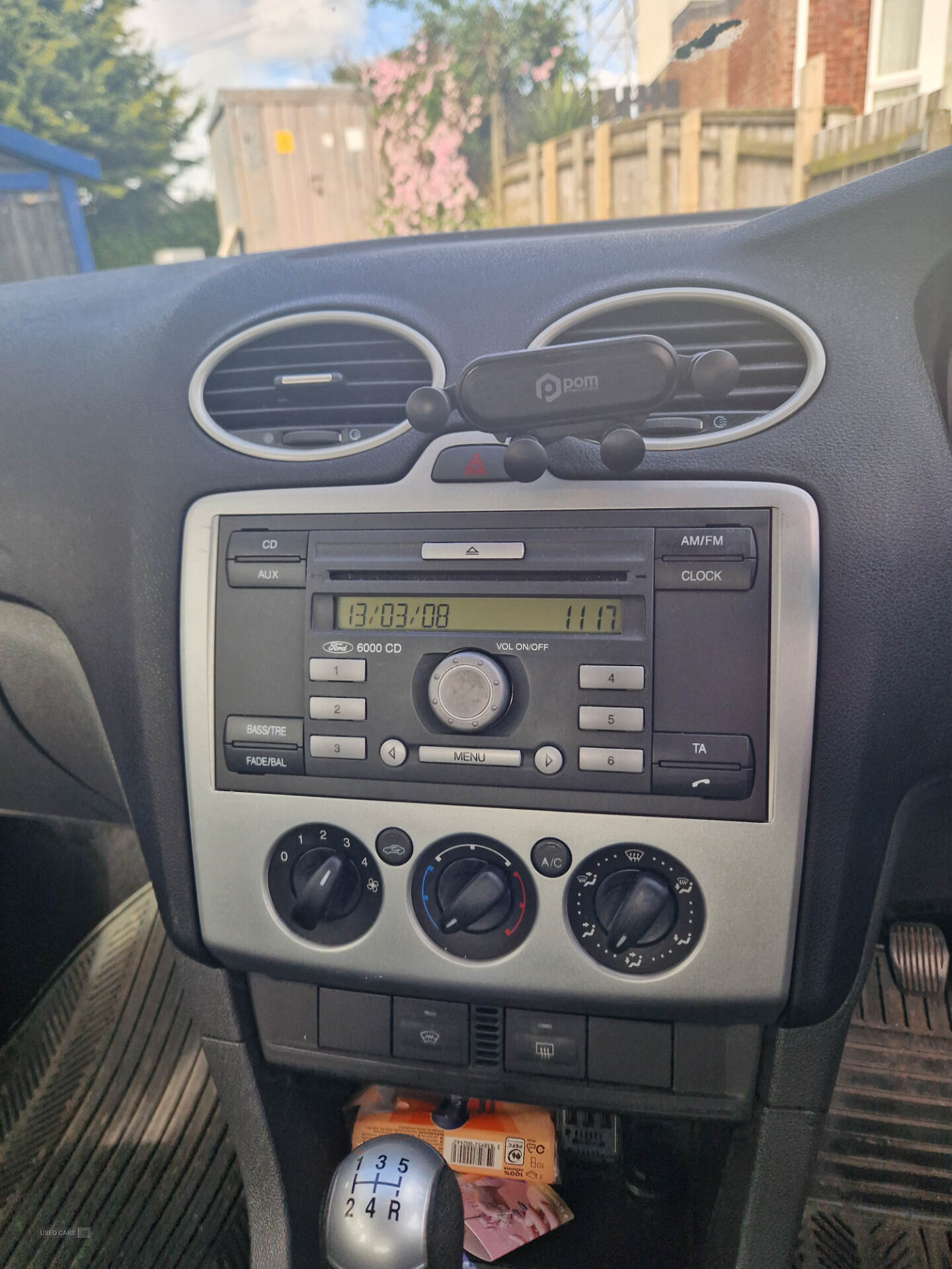 Jan 2007 Ford Focus 1.6 Zetec 3dr [Climate pack]