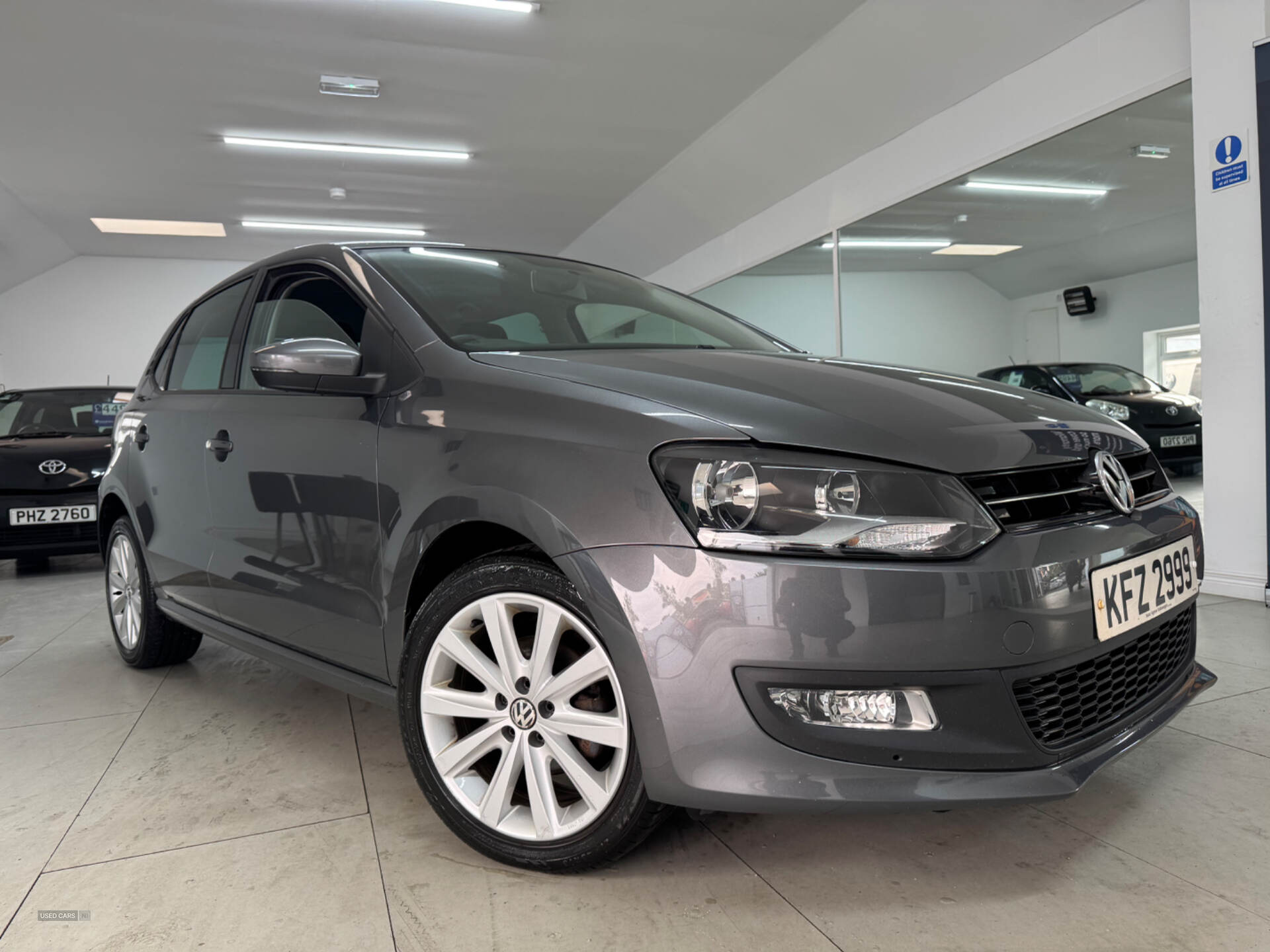 Volkswagen Polo HATCHBACK in Down