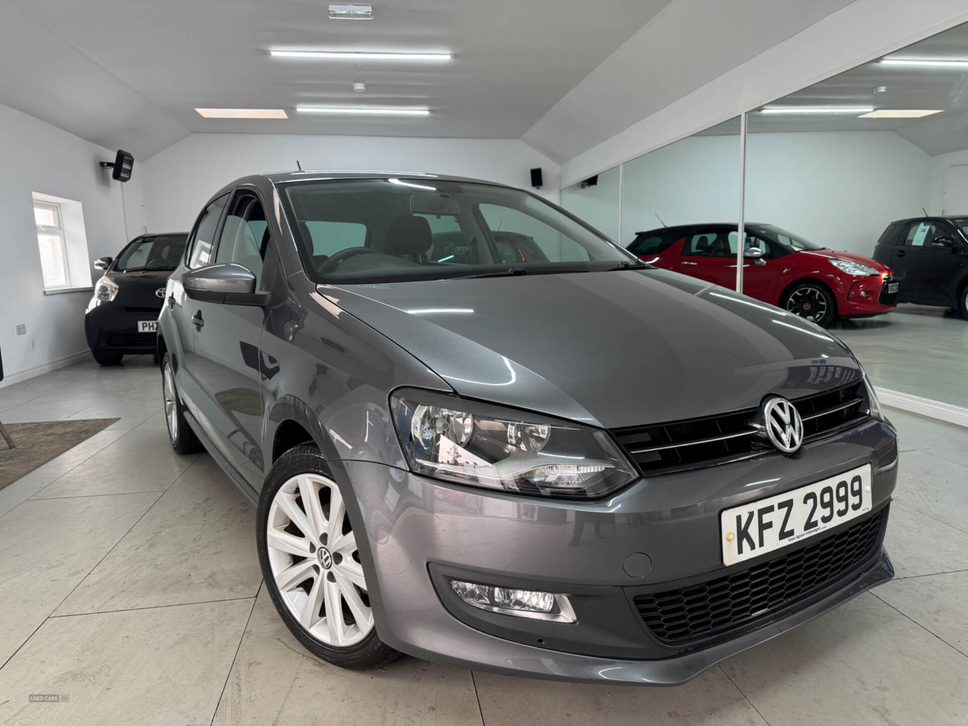 Volkswagen Polo HATCHBACK in Down