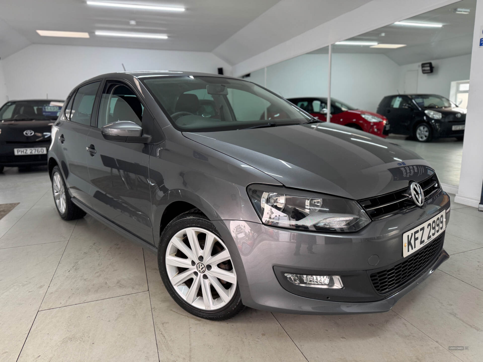Volkswagen Polo HATCHBACK in Down