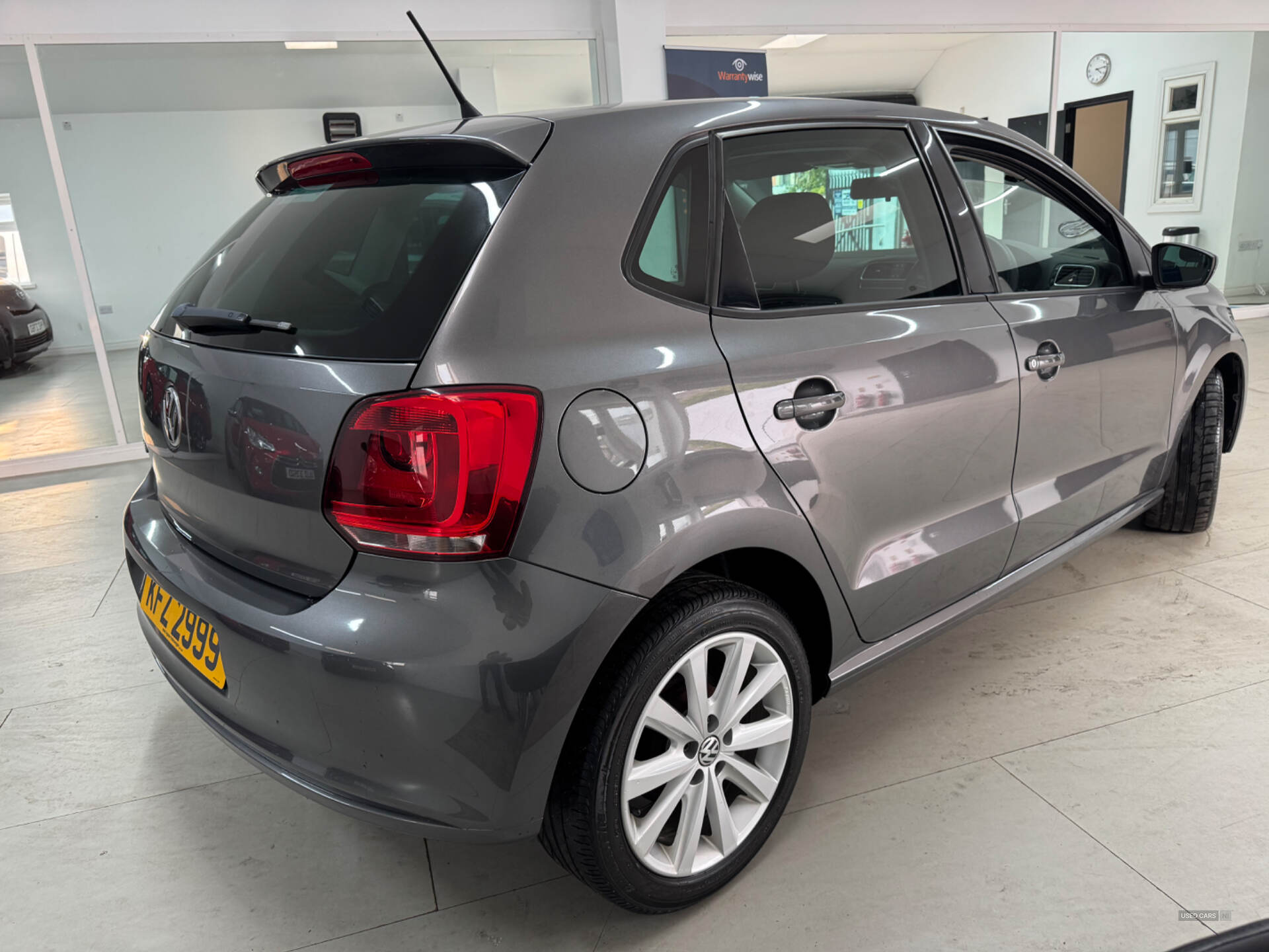Volkswagen Polo HATCHBACK in Down