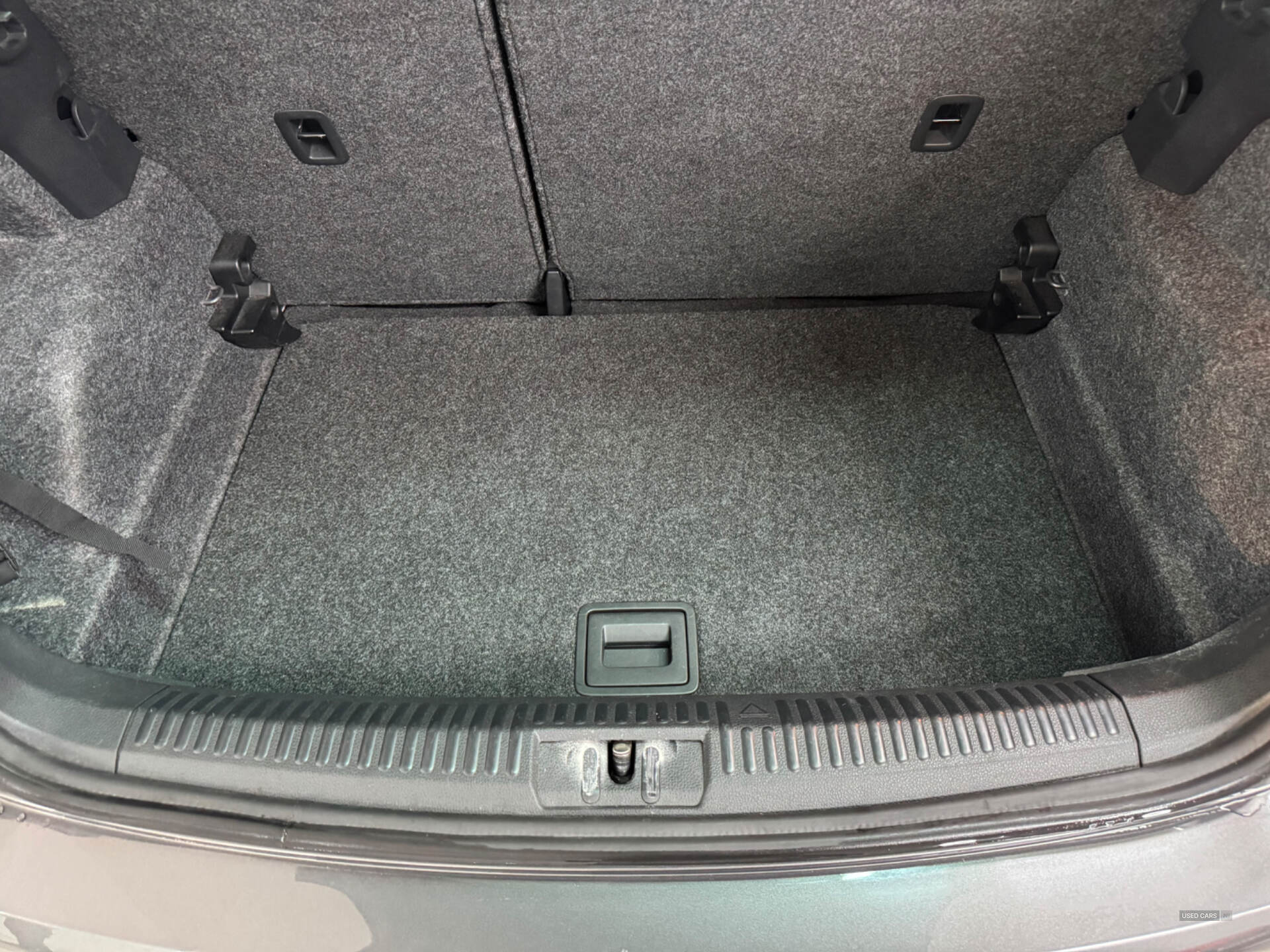 Volkswagen Polo HATCHBACK in Down
