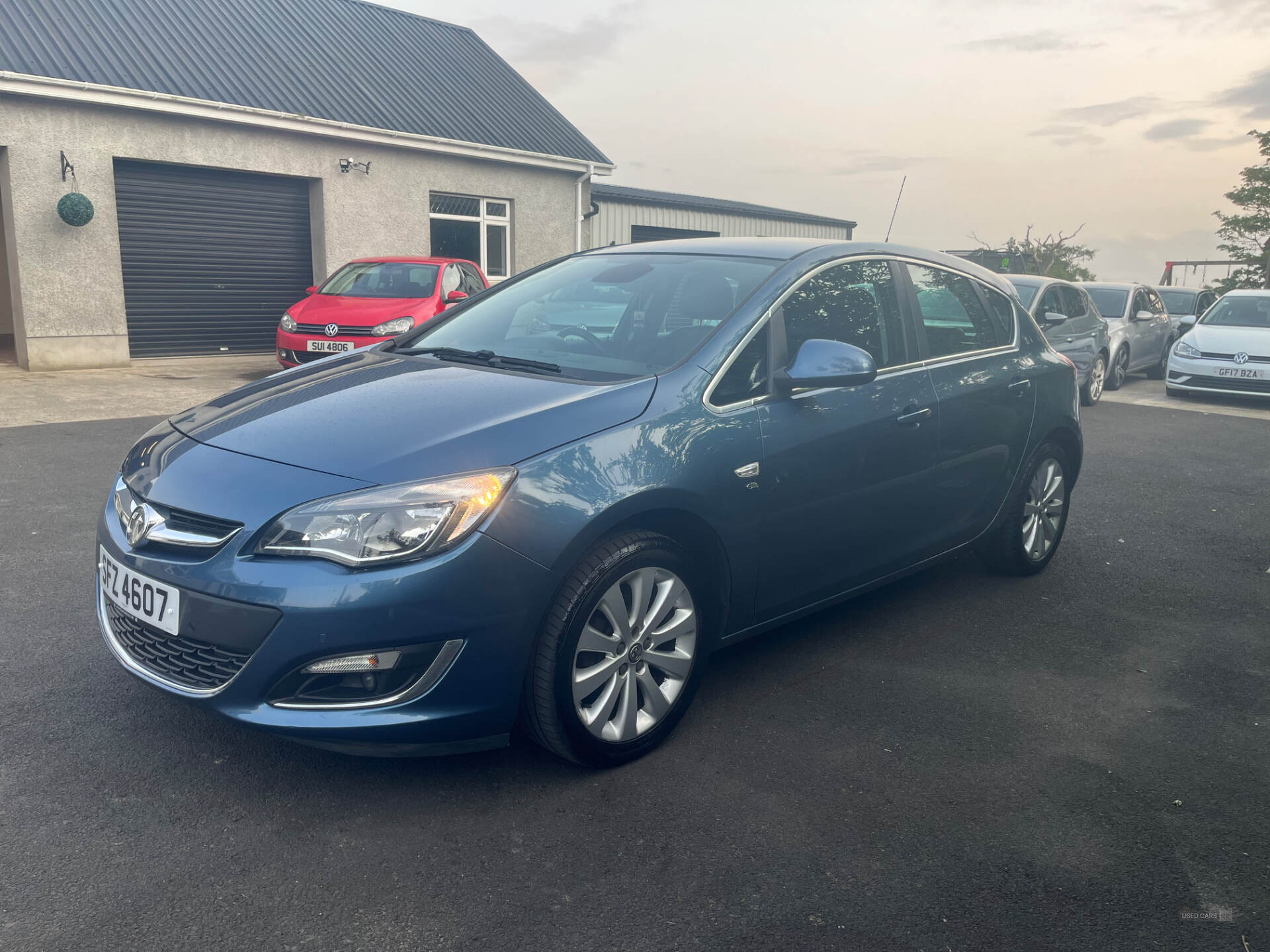 Apr 2014 Vauxhall Astra 1.6i 16V Elite 5dr