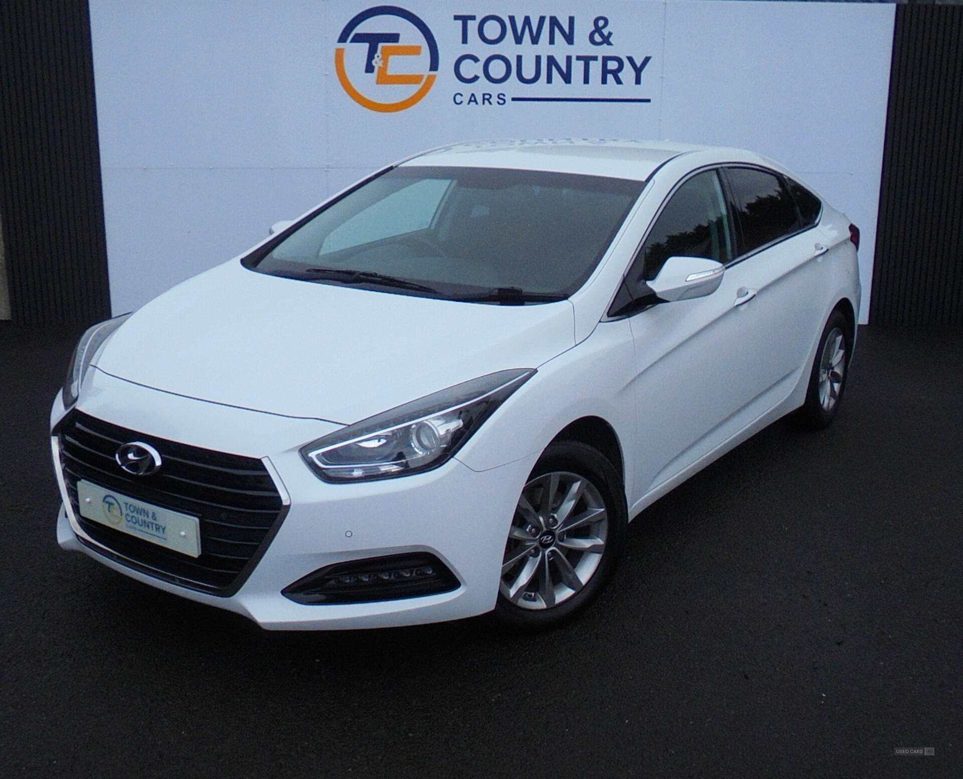 Hyundai i40 DIESEL SALOON in Antrim
