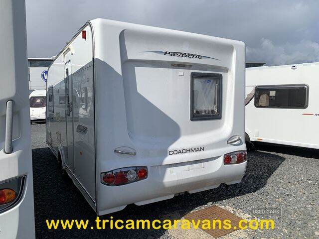 2011 Coachman Pastiche 460/2 2 Berth
