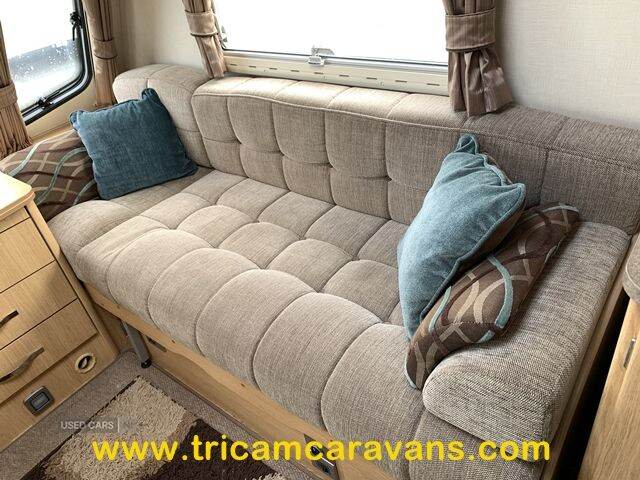 2011 Coachman Pastiche 460/2 2 Berth