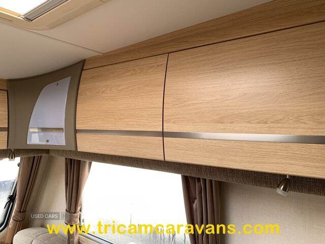 2011 Coachman Pastiche 460/2 2 Berth