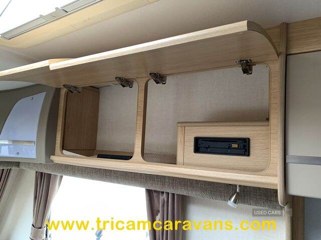 2011 Coachman Pastiche 460/2 2 Berth
