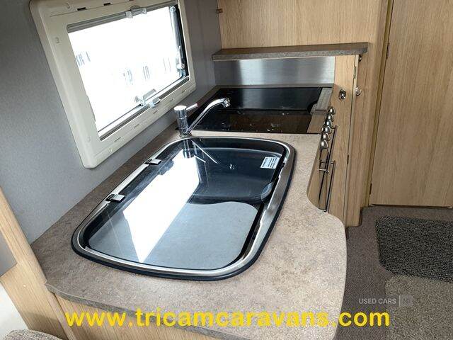 2011 Coachman Pastiche 460/2 2 Berth
