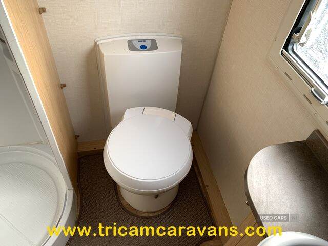 2011 Coachman Pastiche 460/2 2 Berth