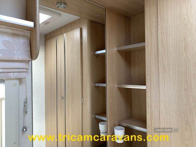 2011 Coachman Pastiche 460/2 2 Berth