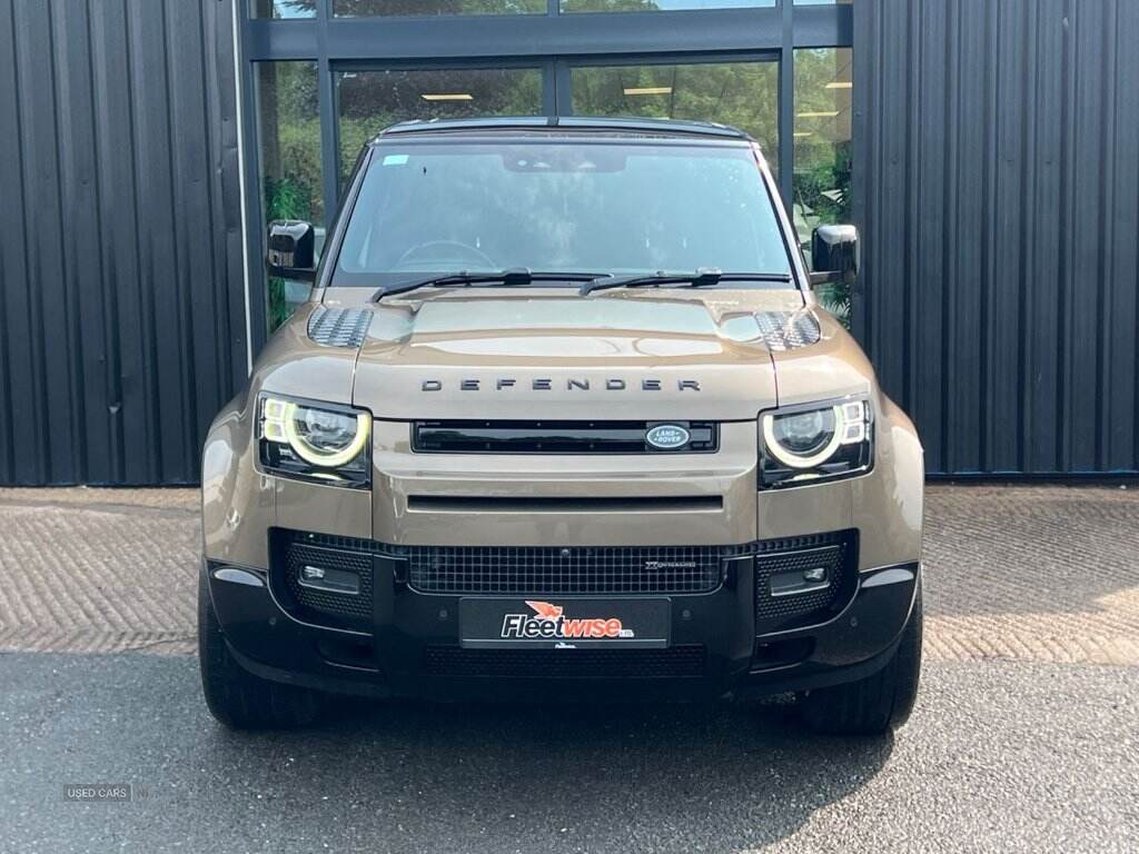 Oct 2022 Land Rover Defender 3.0 D250 X-Dynamic HSE 90 3dr Auto