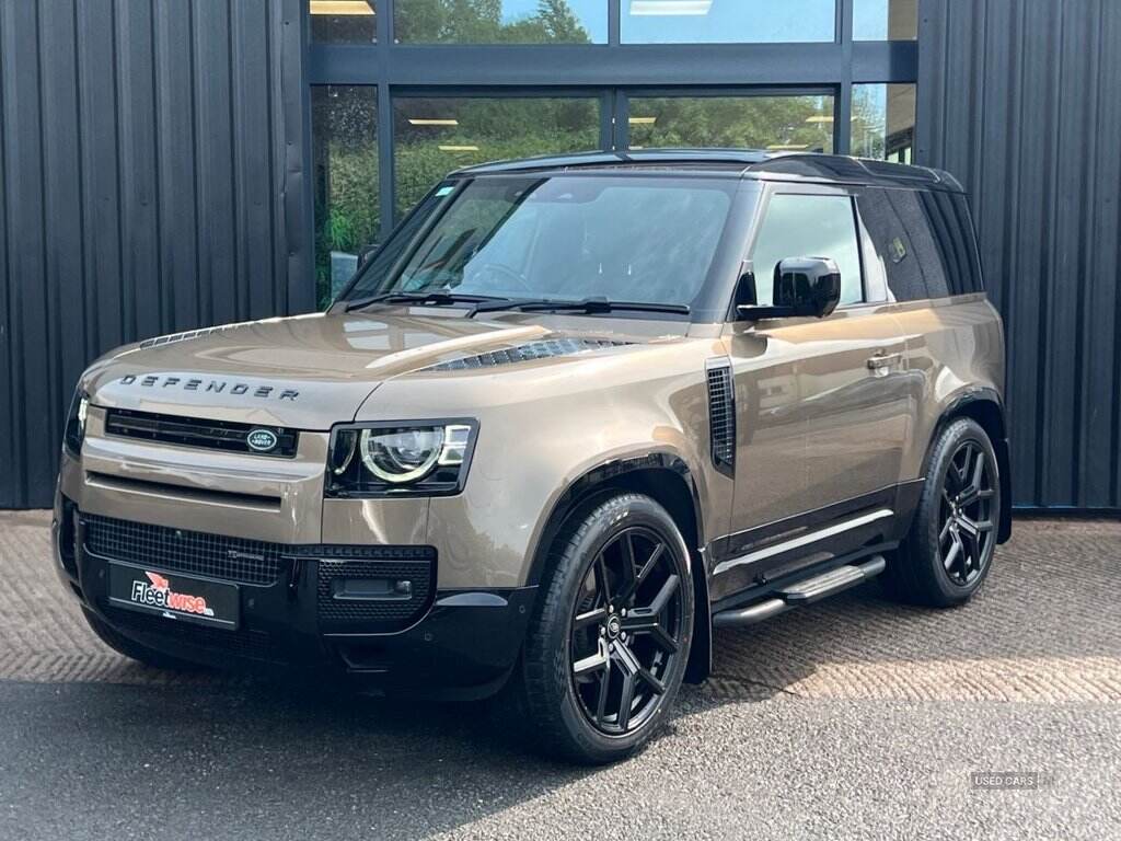 Oct 2022 Land Rover Defender 3.0 D250 X-Dynamic HSE 90 3dr Auto