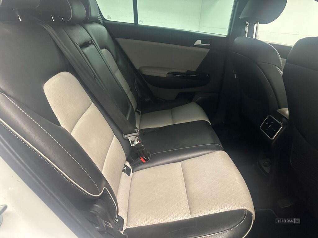 Jan 2017 Kia Sportage 2.0 CRDi GT-Line 5dr [AWD]