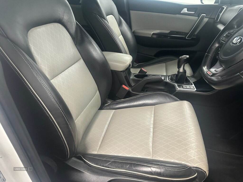 Jan 2017 Kia Sportage 2.0 CRDi GT-Line 5dr [AWD]