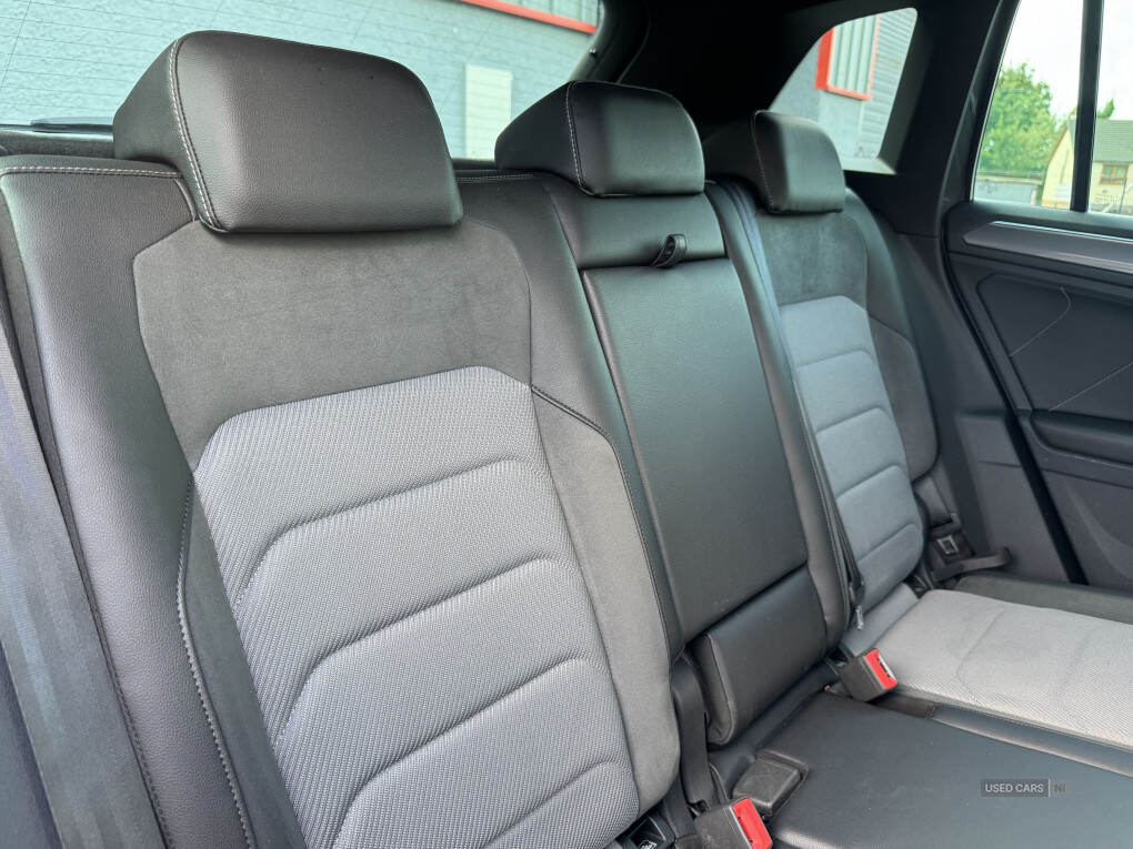 Apr 2017 Volkswagen Tiguan 2.0 BiTDi 240 4Motion R-Line 5dr DSG