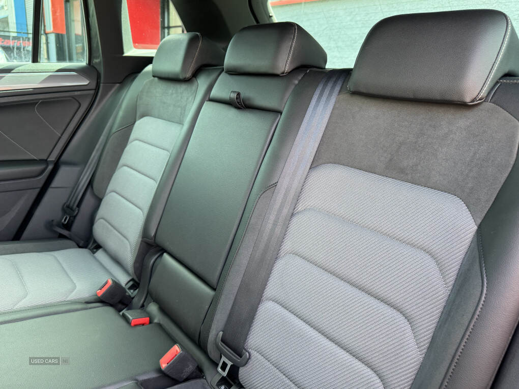Apr 2017 Volkswagen Tiguan 2.0 BiTDi 240 4Motion R-Line 5dr DSG