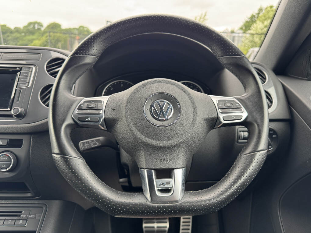 Mar 2016 Volkswagen Tiguan 2.0 TDi BlueMotion Tech R-Line Edition 150 5dr DSG