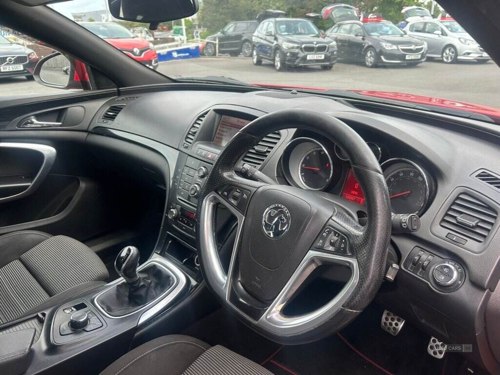 Jun 2011 Vauxhall Insignia 1.8i 16V SRi Vx-line Red Nav 5dr