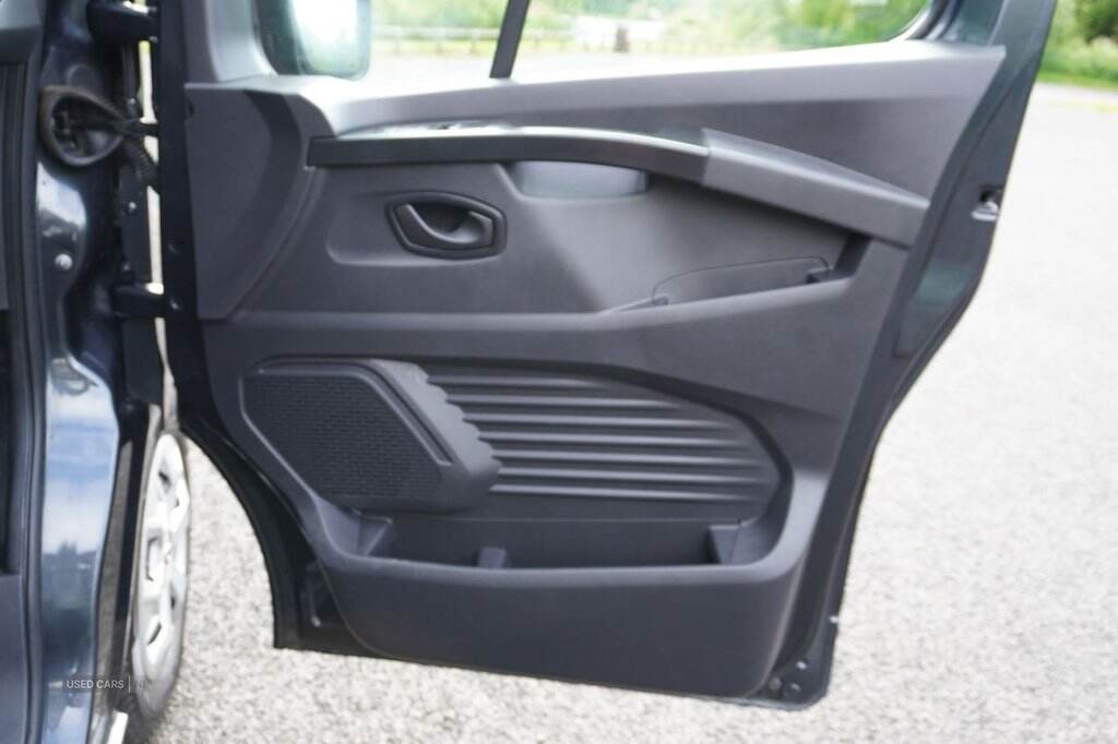 Jun 2022 Renault Trafic SL28 Blue dCi 130 Business Van