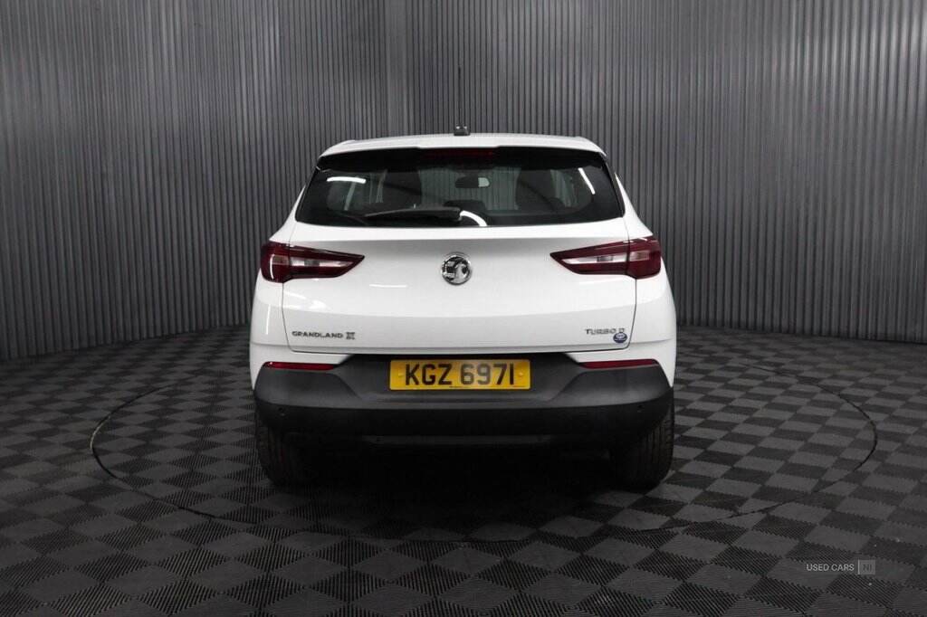 Aug 2018 Vauxhall Grandland X 1.6 Turbo D SE 5dr