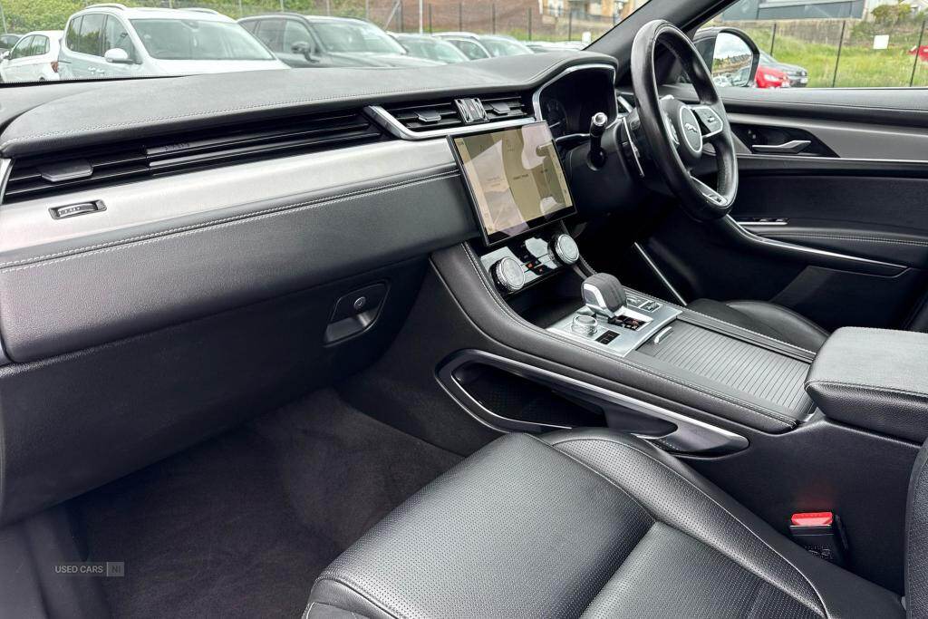 May 2021 Jaguar F-Pace 3.0 D300 R-Dynamic S 5dr Auto AWD