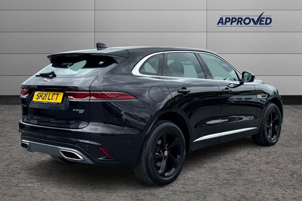 May 2021 Jaguar F-Pace 3.0 D300 R-Dynamic S 5dr Auto AWD
