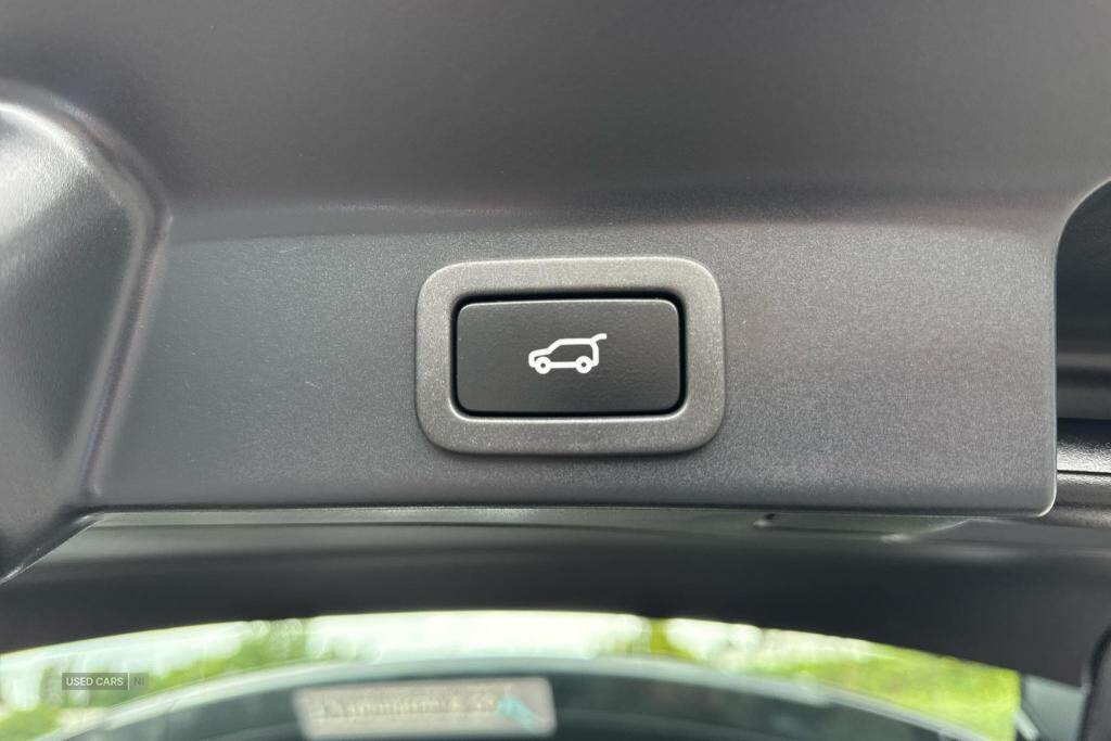 May 2021 Jaguar F-Pace 3.0 D300 R-Dynamic S 5dr Auto AWD