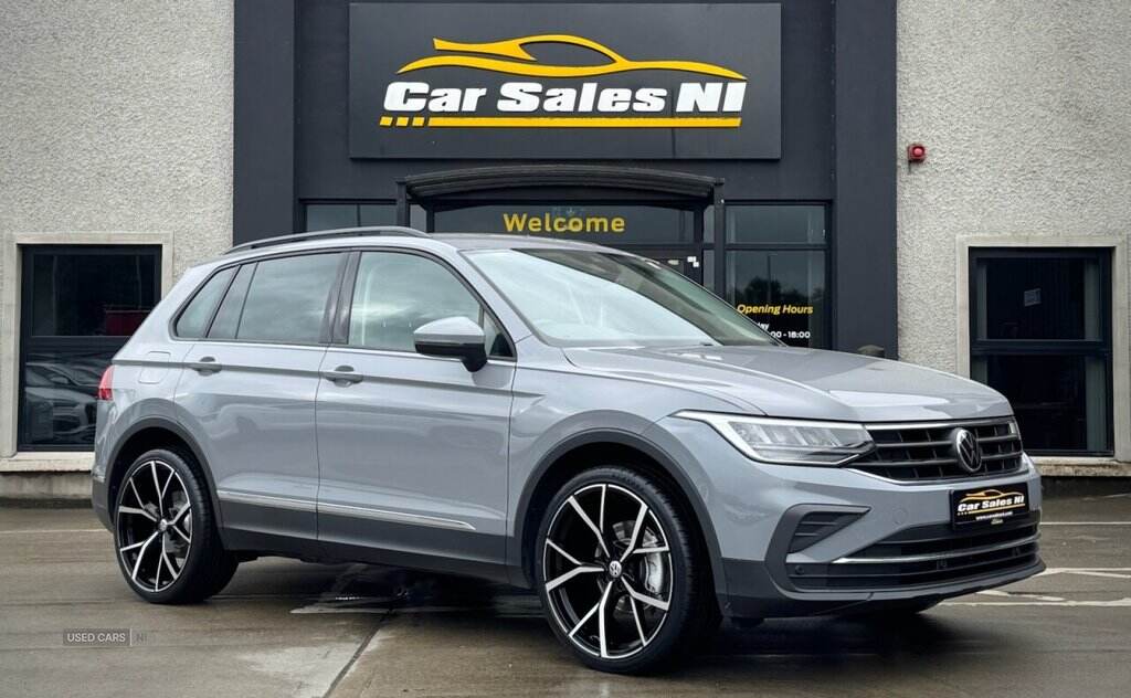 Aug 2021 Volkswagen Tiguan 2.0 TDI Life 5dr DSG