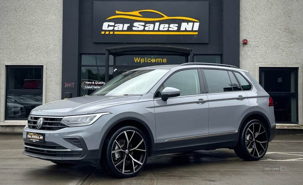 Aug 2021 Volkswagen Tiguan 2.0 TDI Life 5dr DSG