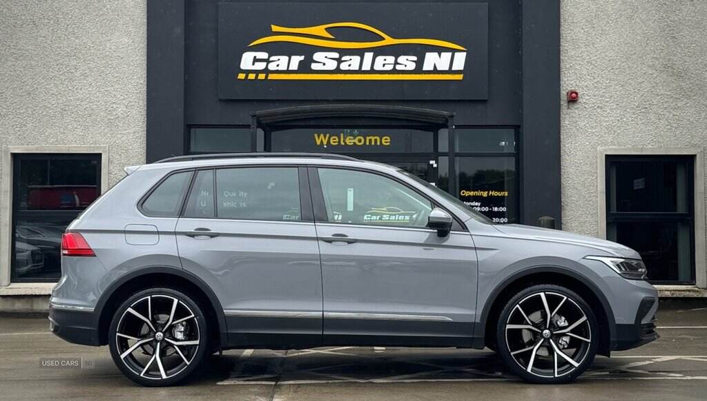 Aug 2021 Volkswagen Tiguan 2.0 TDI Life 5dr DSG