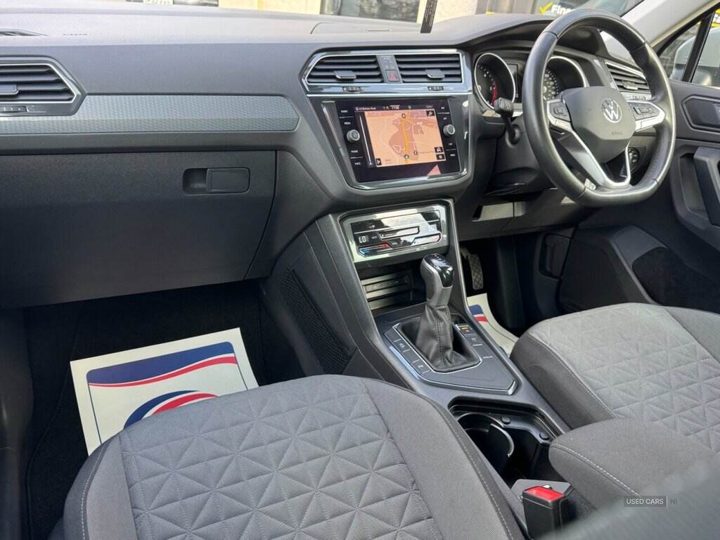 Aug 2021 Volkswagen Tiguan 2.0 TDI Life 5dr DSG
