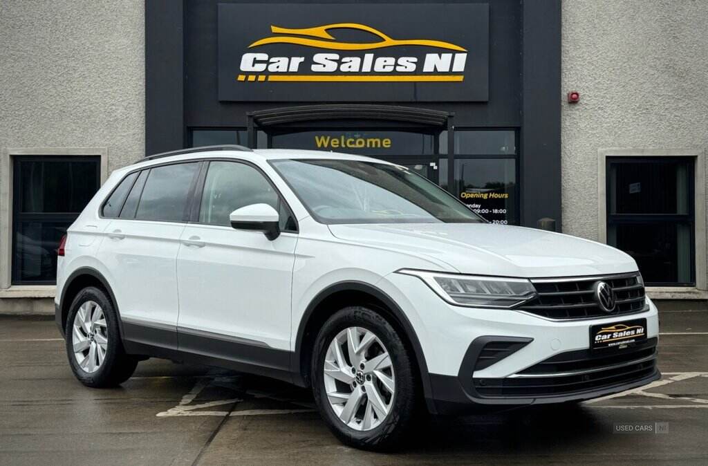 Apr 2021 Volkswagen Tiguan 2.0 TDI Life 5dr DSG