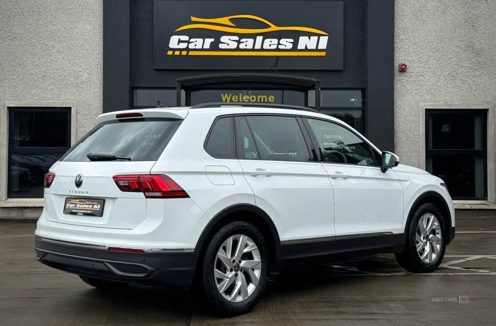 Apr 2021 Volkswagen Tiguan 2.0 TDI Life 5dr DSG