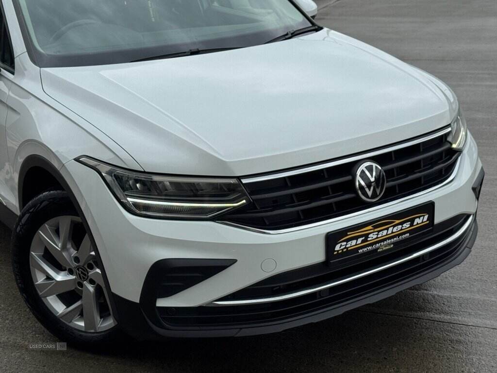 Apr 2021 Volkswagen Tiguan 2.0 TDI Life 5dr DSG