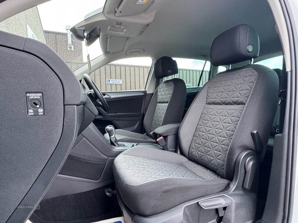 Apr 2021 Volkswagen Tiguan 2.0 TDI Life 5dr DSG