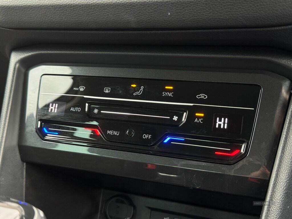Apr 2021 Volkswagen Tiguan 2.0 TDI Life 5dr DSG
