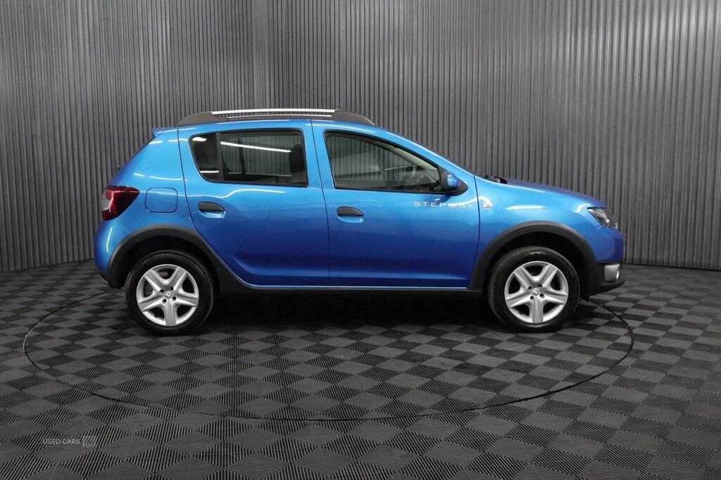 Aug 2016 Dacia Sandero Stepway 0.9 TCe Laureate 5dr [Start Stop]
