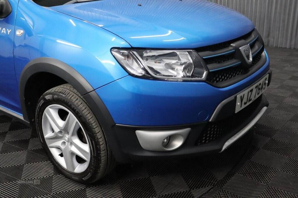 Aug 2016 Dacia Sandero Stepway 0.9 TCe Laureate 5dr [Start Stop]