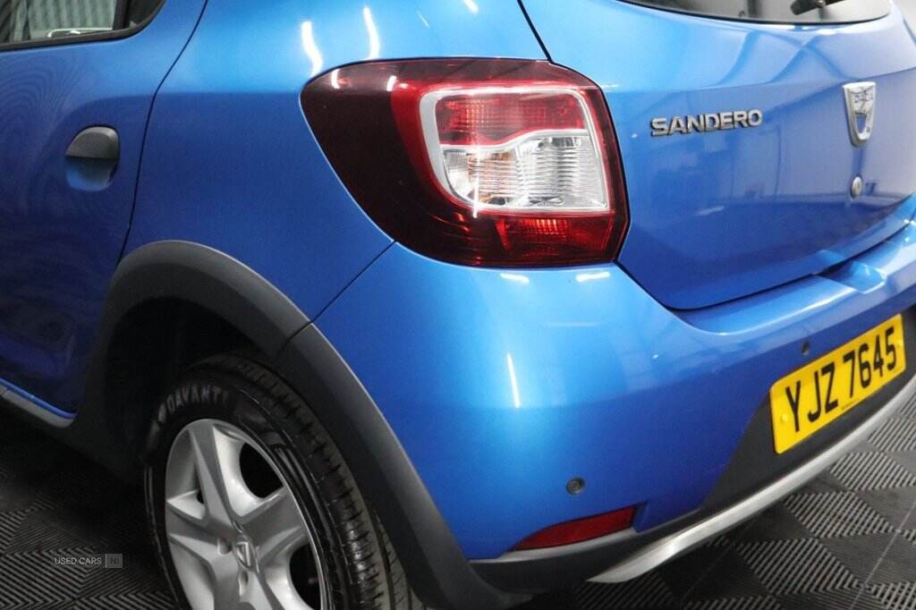 Aug 2016 Dacia Sandero Stepway 0.9 TCe Laureate 5dr [Start Stop]
