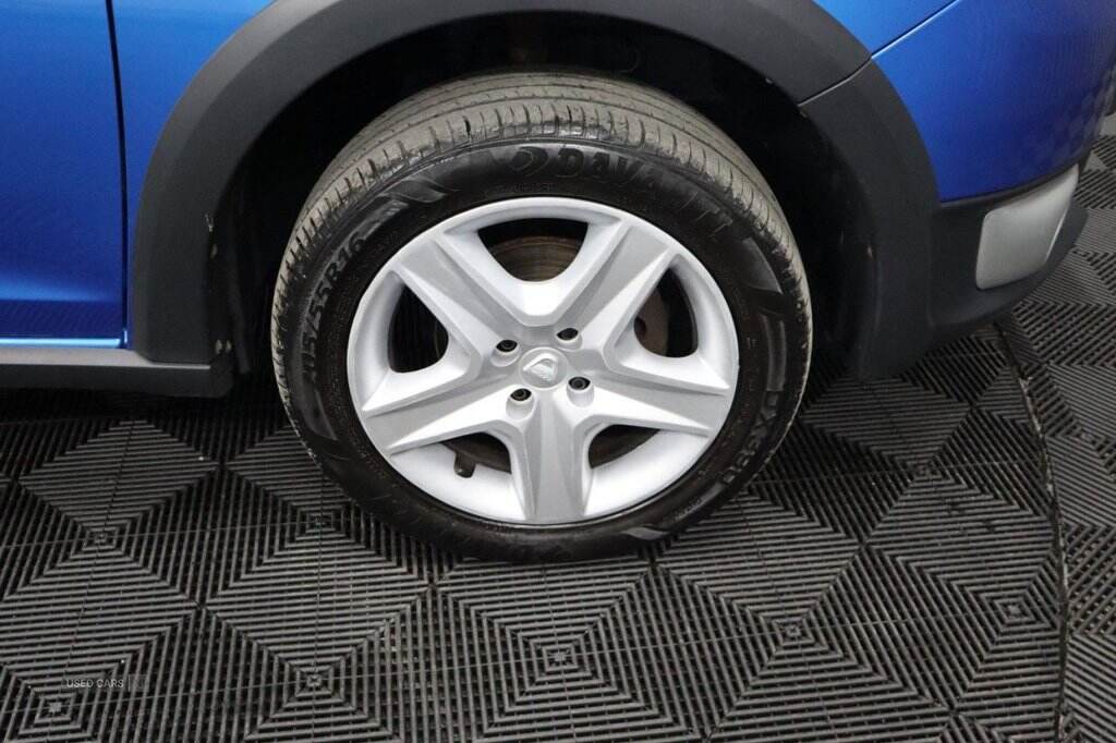Aug 2016 Dacia Sandero Stepway 0.9 TCe Laureate 5dr [Start Stop]