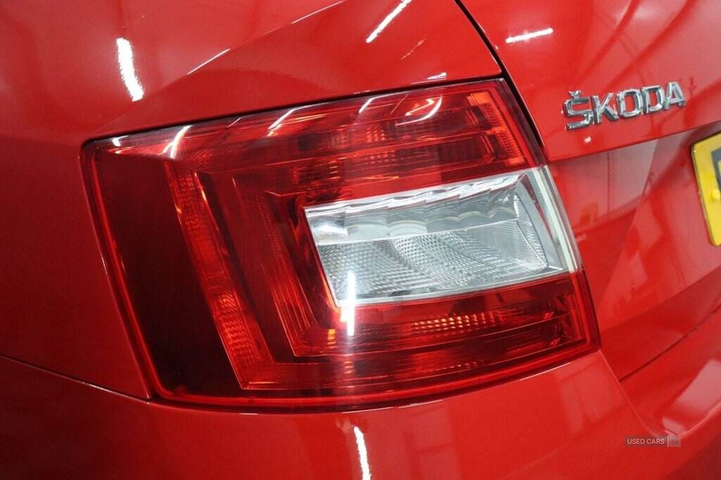 Mar 2014 Skoda Octavia 1.6 TDI CR Elegance 5dr