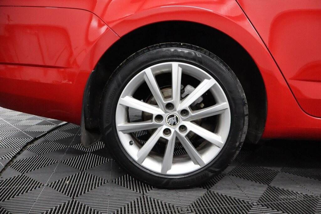 Mar 2014 Skoda Octavia 1.6 TDI CR Elegance 5dr