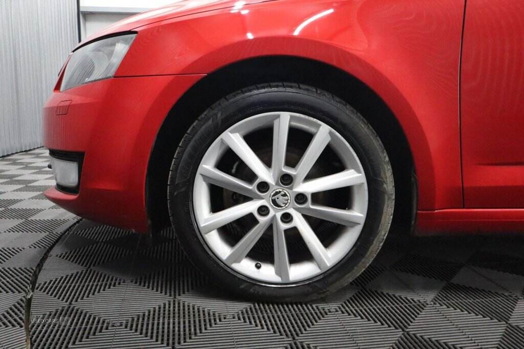 Mar 2014 Skoda Octavia 1.6 TDI CR Elegance 5dr
