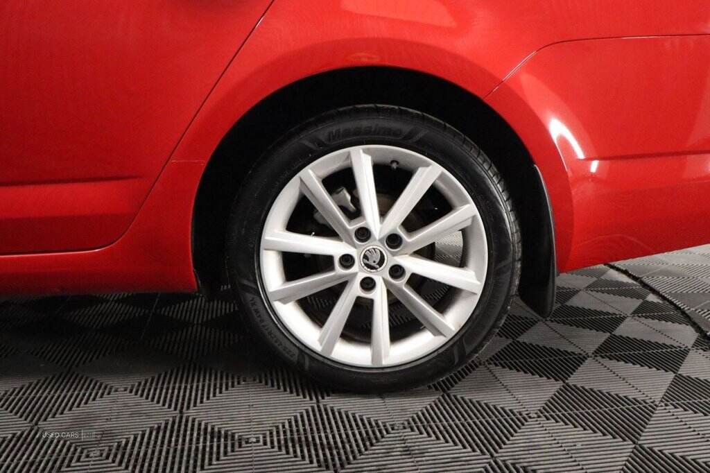 Mar 2014 Skoda Octavia 1.6 TDI CR Elegance 5dr